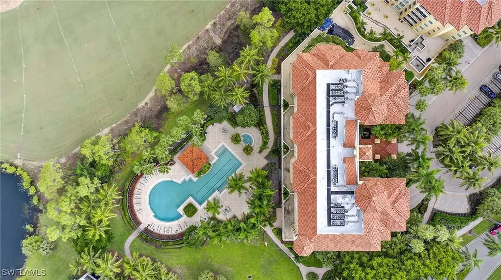 2748 Tiburon Boulevard E Naples FL 34109