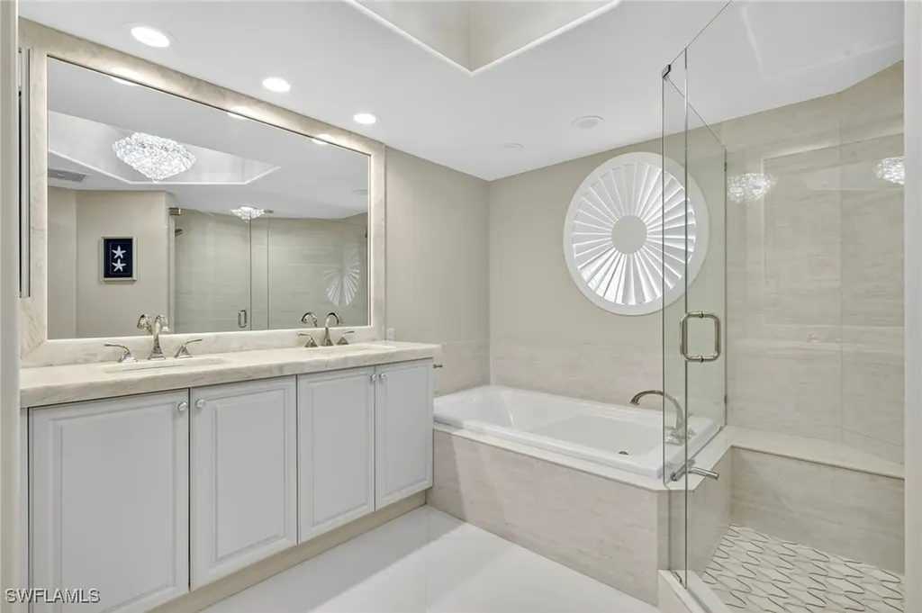 2748 Tiburon Boulevard E Naples FL 34109