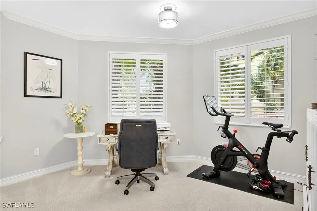 2748 Tiburon Boulevard E Naples FL 34109