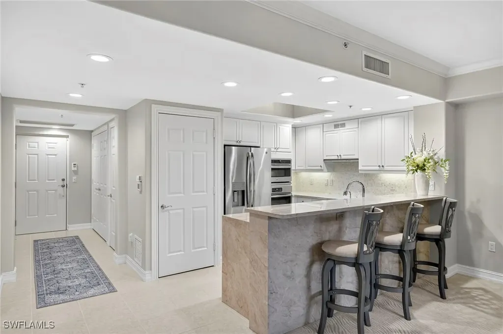 2748 Tiburon Boulevard E Naples FL 34109