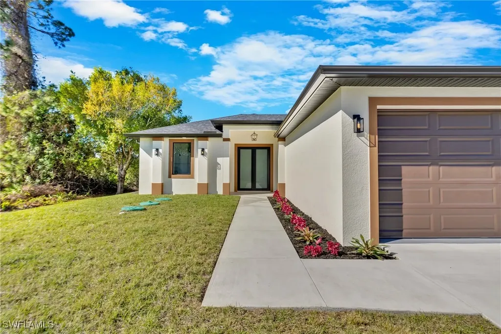 2919 Gene Avenue N Lehigh Acres FL 33971