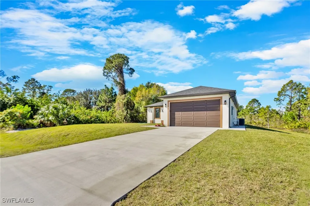 2919 Gene Avenue N Lehigh Acres FL 33971