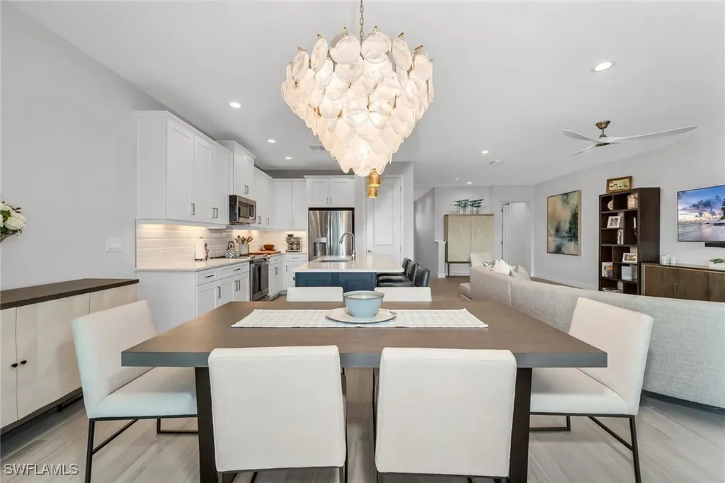 2609 Seychelles Circle Naples FL 34112