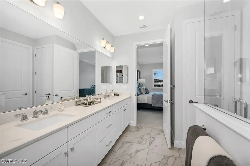 2609 Seychelles Circle Naples FL 34112