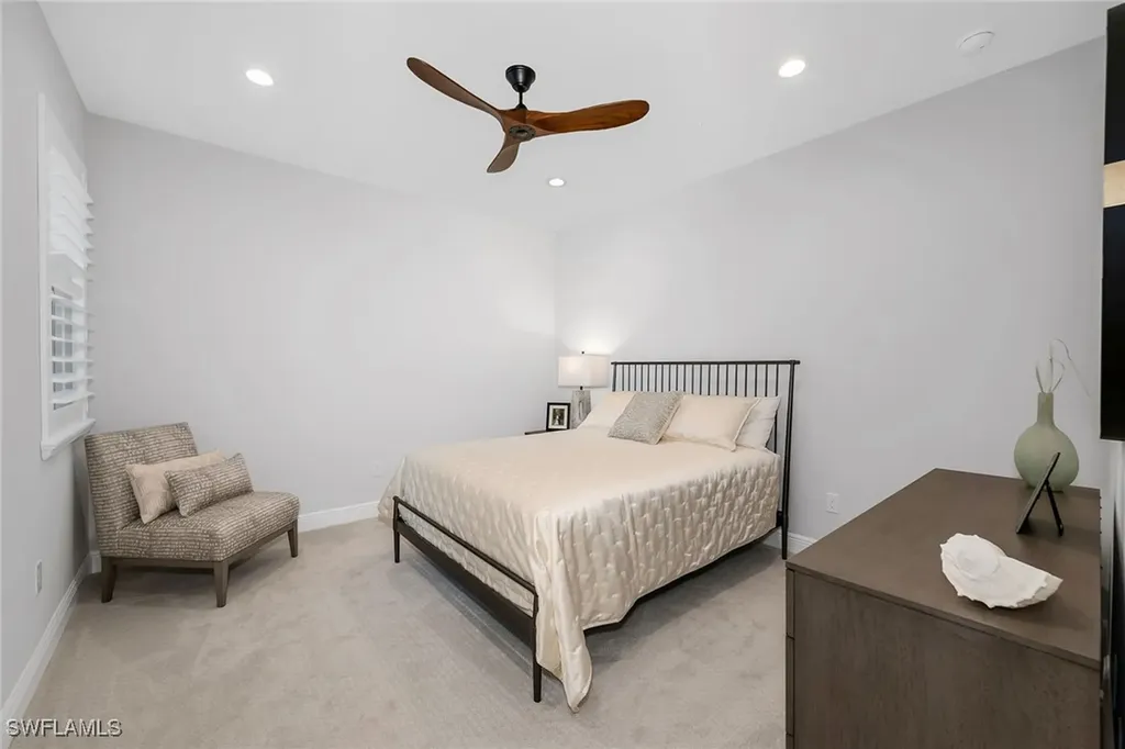 2609 Seychelles Circle Naples FL 34112