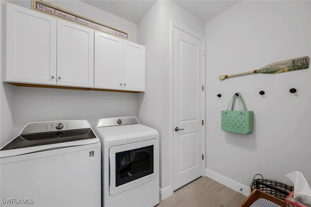 2609 Seychelles Circle Naples FL 34112