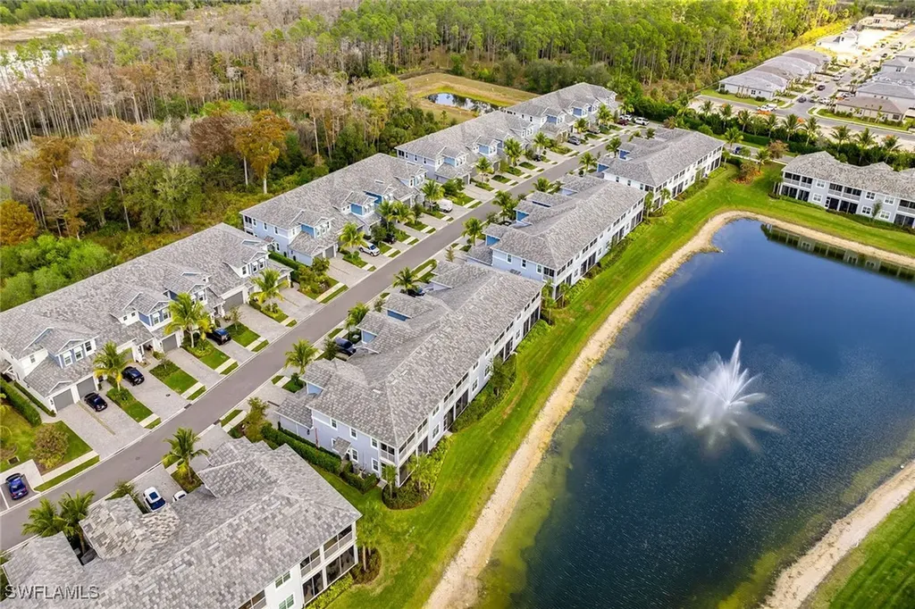 2609 Seychelles Circle Naples FL 34112