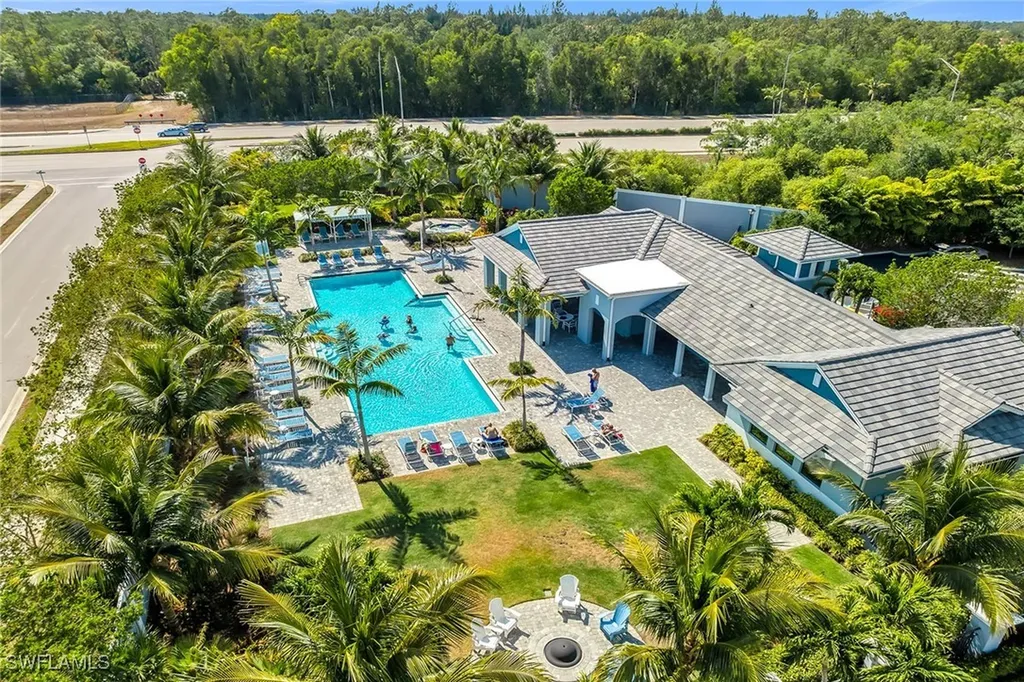 2609 Seychelles Circle Naples FL 34112