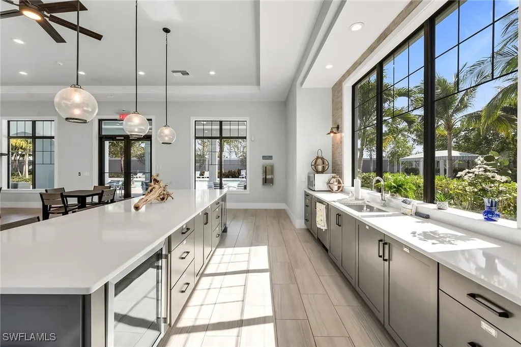 2609 Seychelles Circle Naples FL 34112