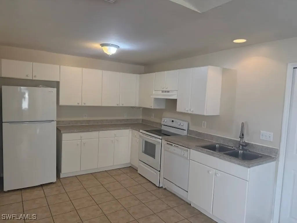 1116/1118 Ichabod Avenue Lehigh Acres FL 33973