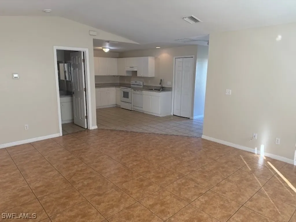 1116/1118 Ichabod Avenue Lehigh Acres FL 33973