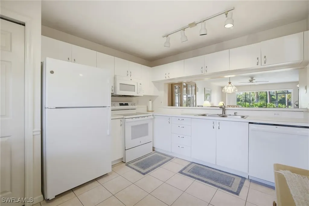 1001 Eastham Way Naples FL 34104