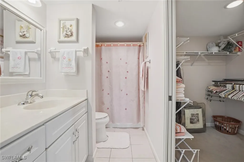 1001 Eastham Way Naples FL 34104