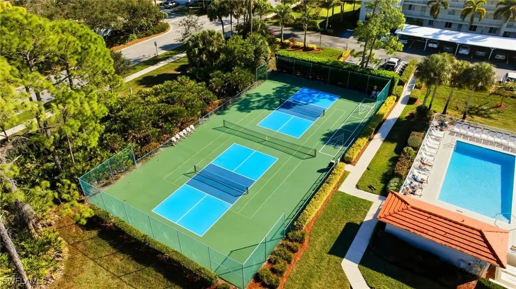 1001 Eastham Way Naples FL 34104