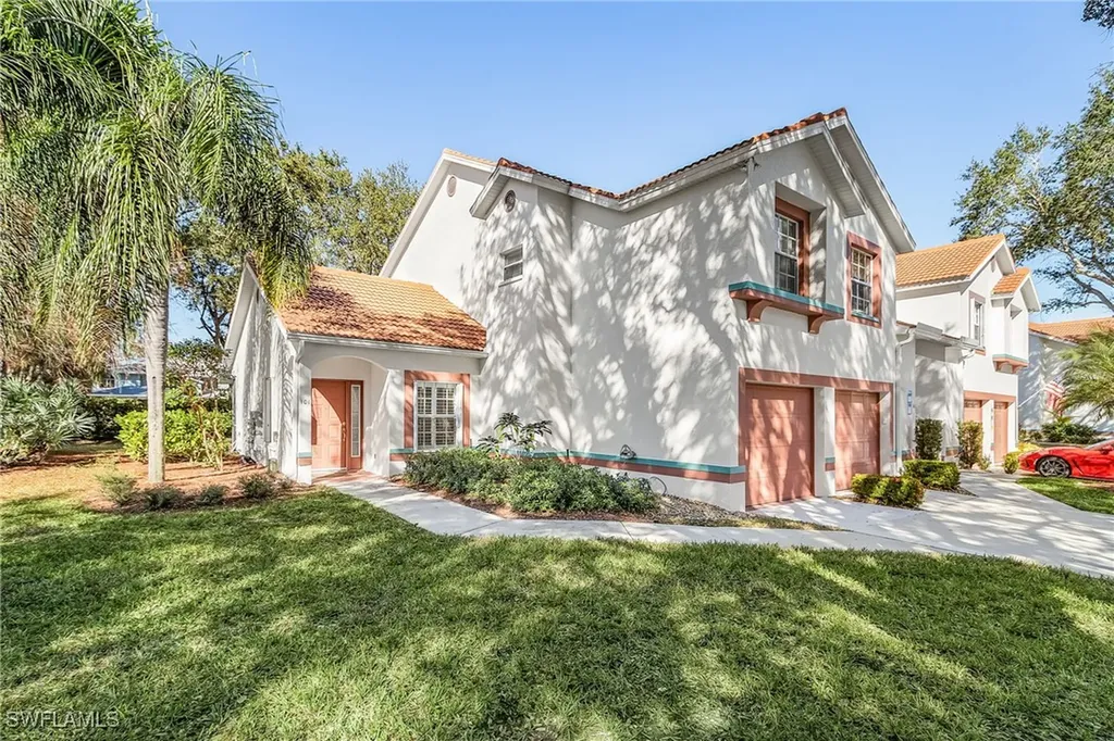 661 Windsor Square Naples FL 34104