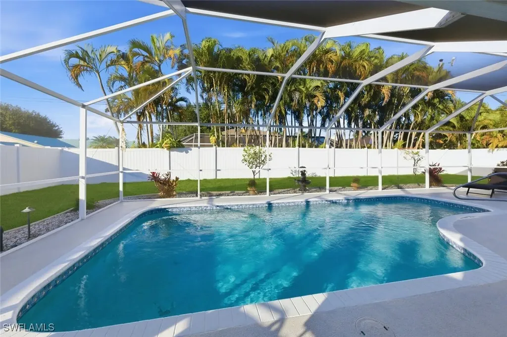 609 SE 16th Terrace Cape Coral FL 33990