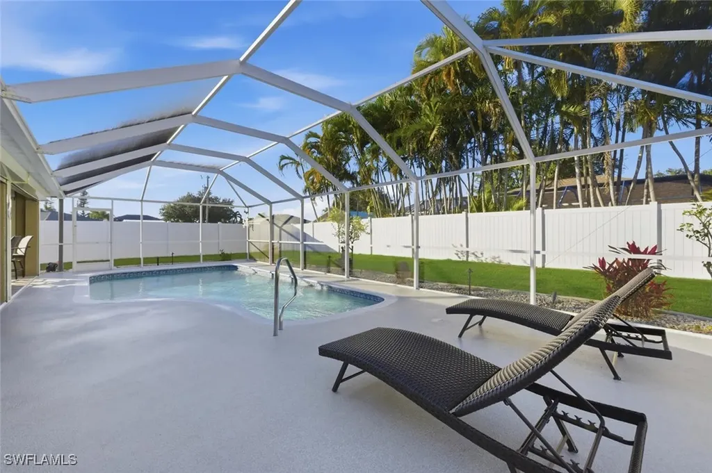 609 SE 16th Terrace Cape Coral FL 33990