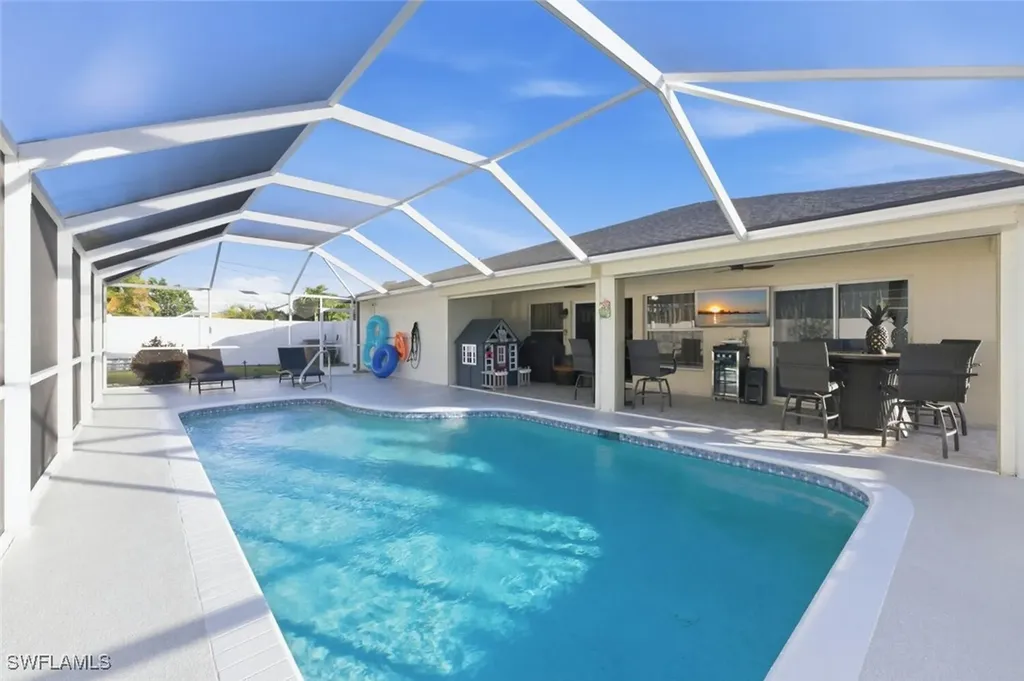 609 SE 16th Terrace Cape Coral FL 33990