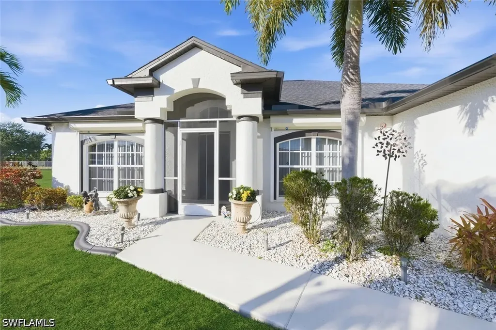 609 SE 16th Terrace Cape Coral FL 33990
