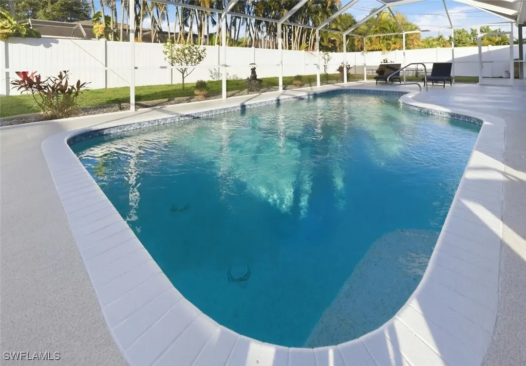609 SE 16th Terrace Cape Coral FL 33990