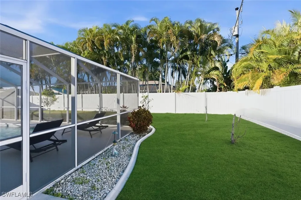 609 SE 16th Terrace Cape Coral FL 33990