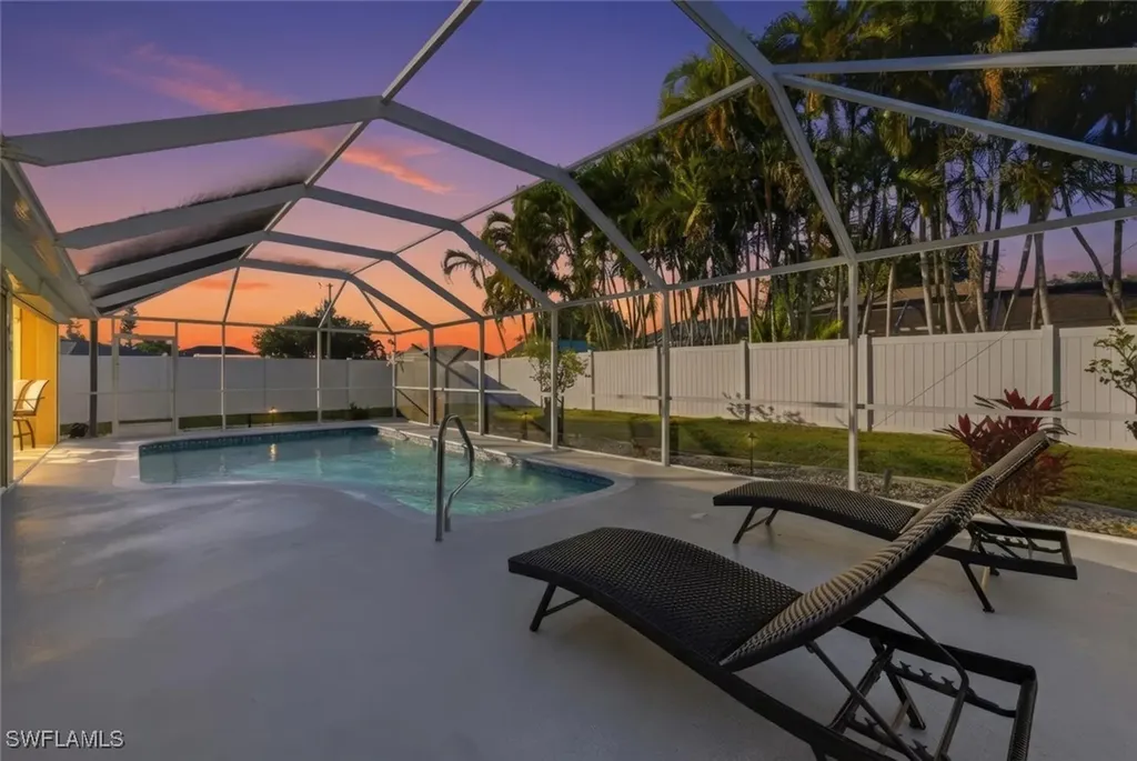 609 SE 16th Terrace Cape Coral FL 33990