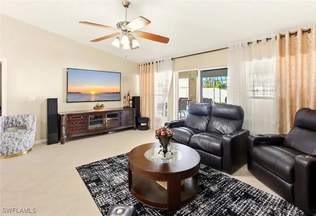 609 SE 16th Terrace Cape Coral FL 33990