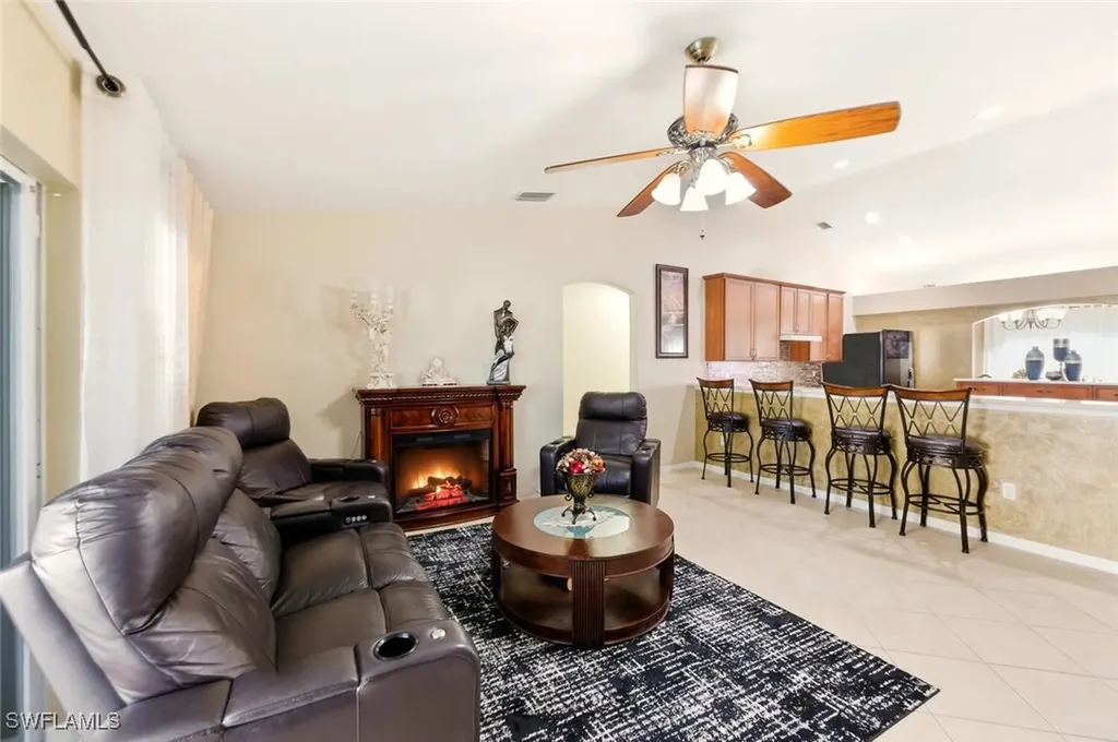 609 SE 16th Terrace Cape Coral FL 33990