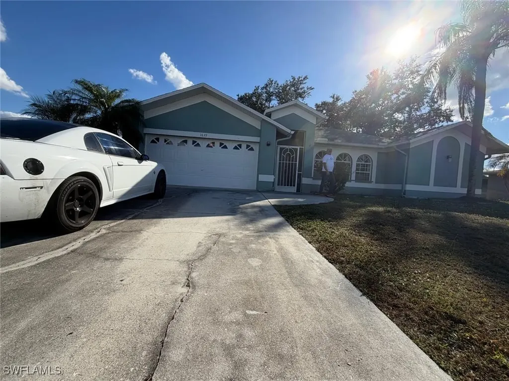 1639 Covington Meadows Circle Lehigh Acres FL 33936