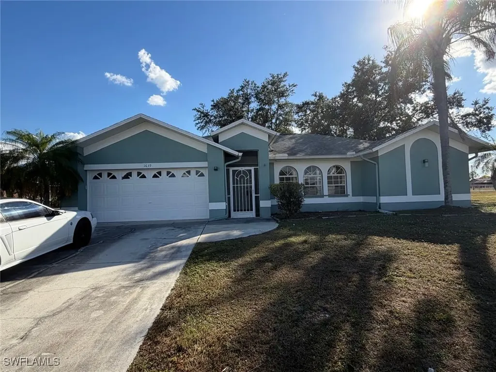 1639 Covington Meadows Circle Lehigh Acres FL 33936