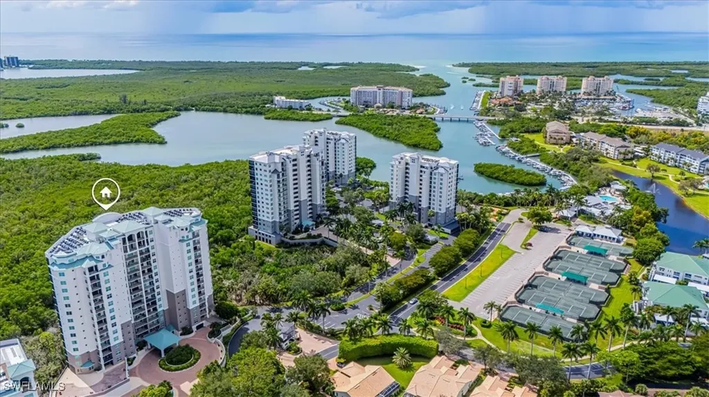 445 Cove Tower Drive Naples FL 34110