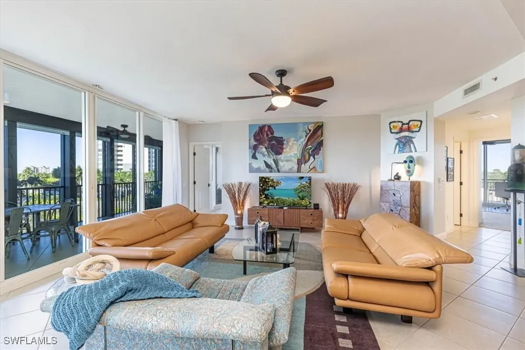 445 Cove Tower Drive Naples FL 34110