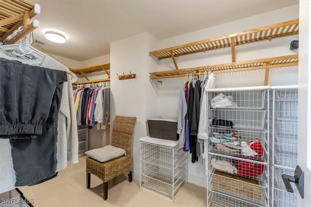 445 Cove Tower Drive Naples FL 34110