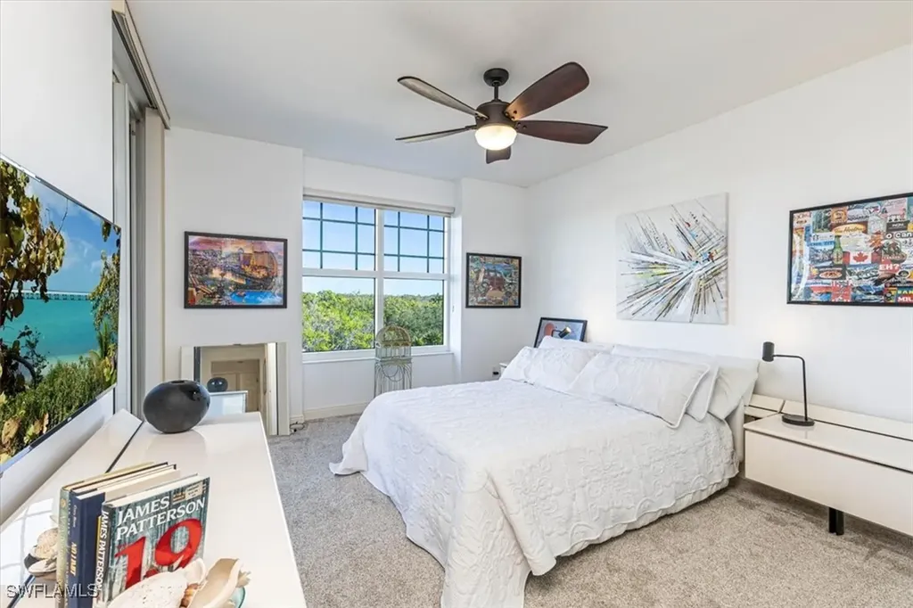 445 Cove Tower Drive Naples FL 34110