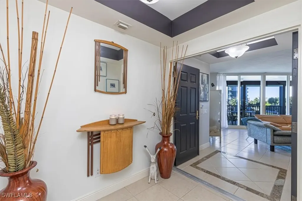 445 Cove Tower Drive Naples FL 34110