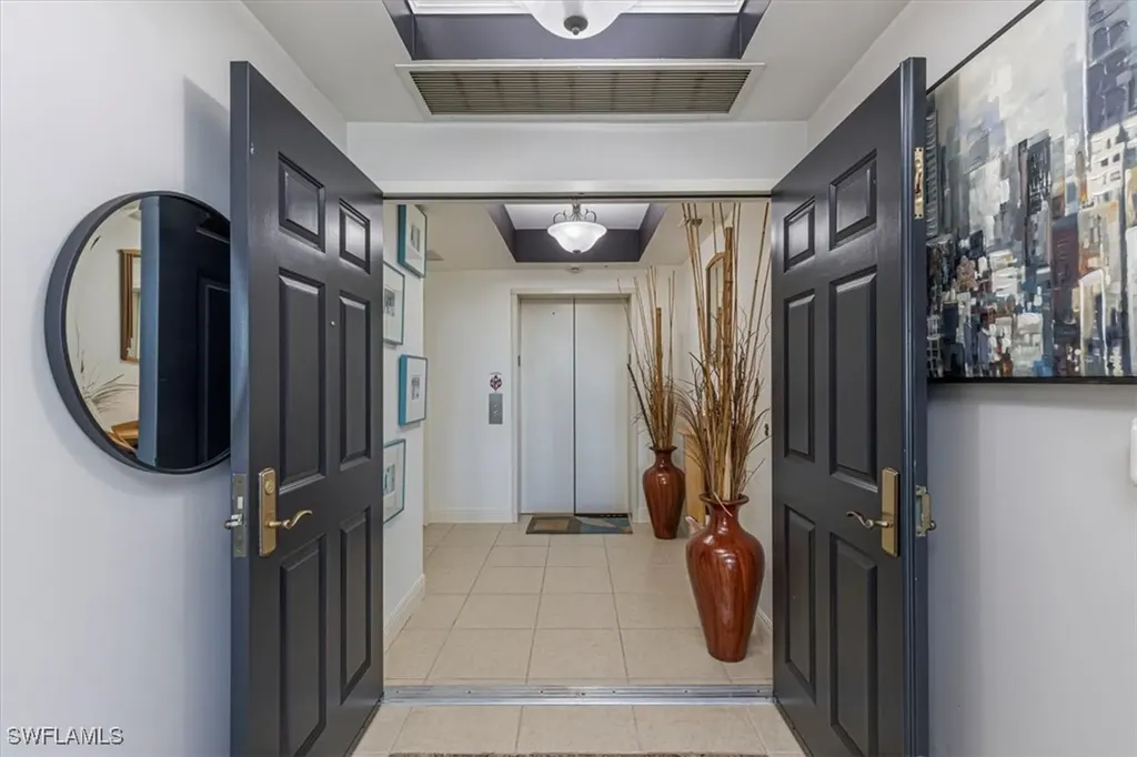 445 Cove Tower Drive Naples FL 34110