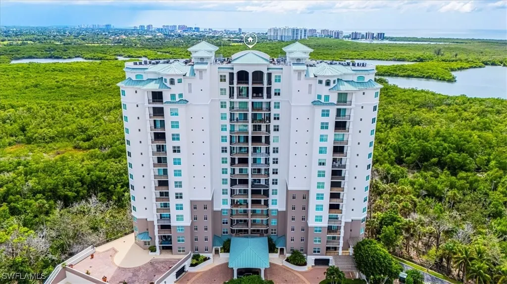 445 Cove Tower Drive Naples FL 34110