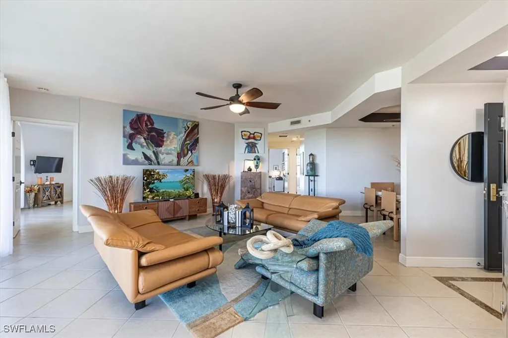 445 Cove Tower Drive Naples FL 34110