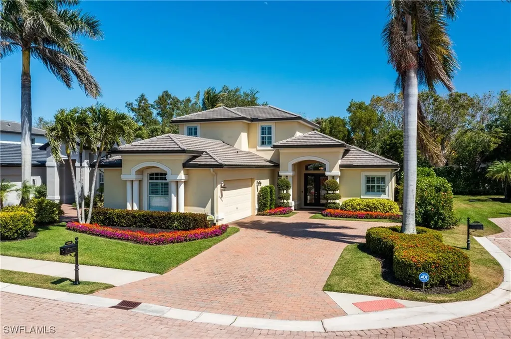 6849 Il Regalo Circle Naples FL 34109