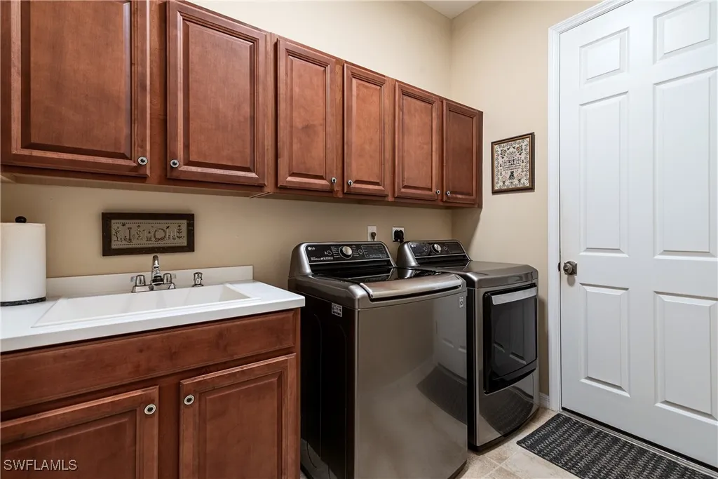6849 Il Regalo Circle Naples FL 34109