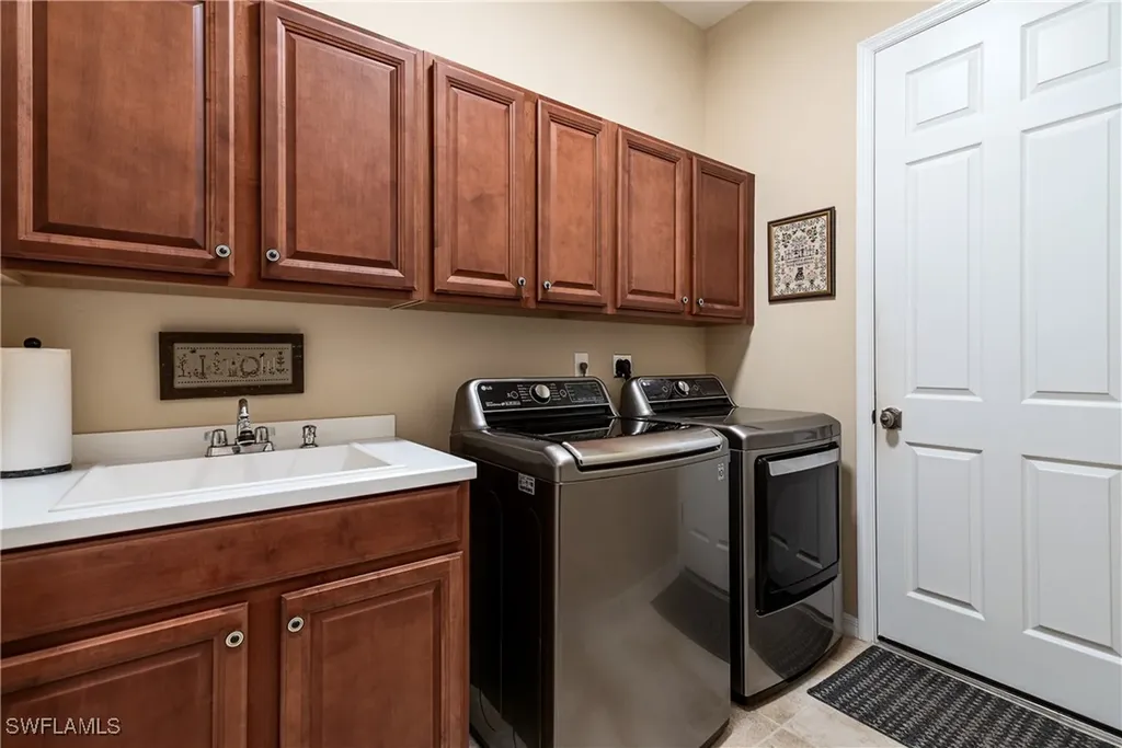 6849 Il Regalo Circle Naples FL 34109