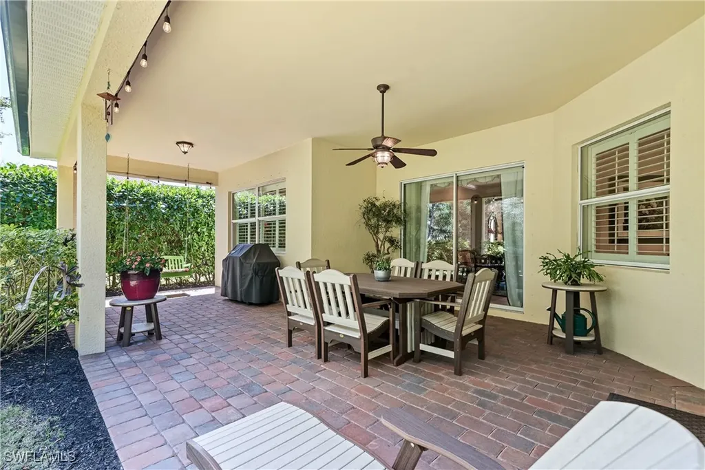 6849 Il Regalo Circle Naples FL 34109