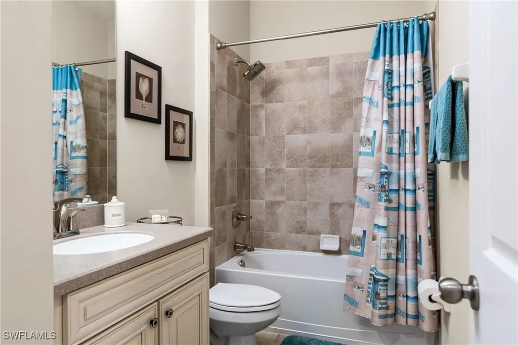 6849 Il Regalo Circle Naples FL 34109
