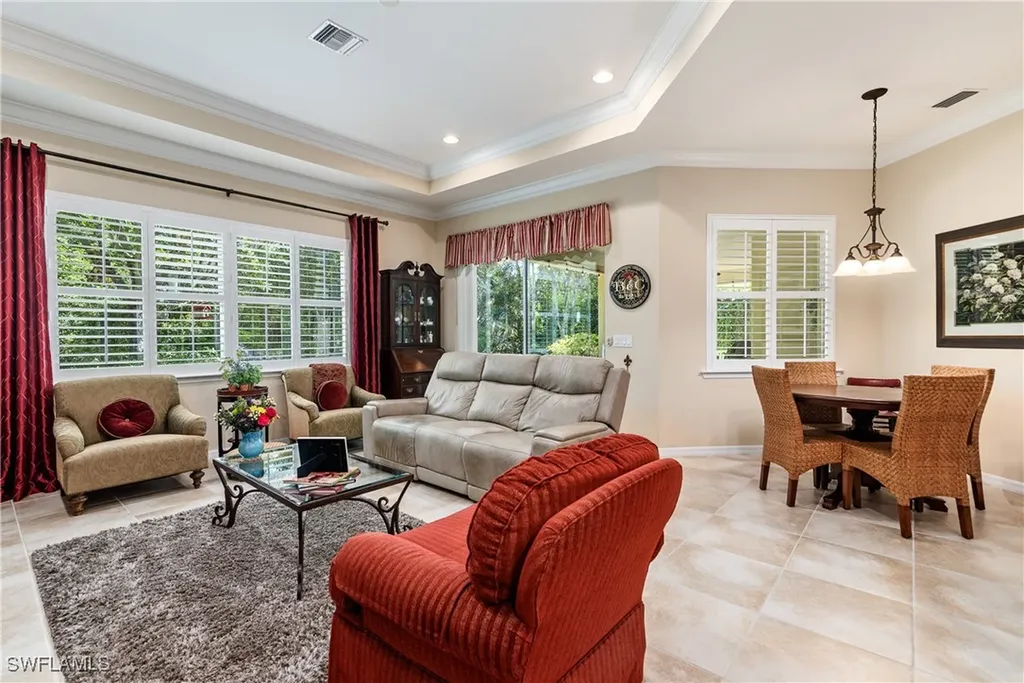 6849 Il Regalo Circle Naples FL 34109