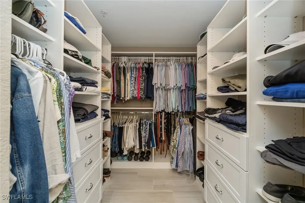 7686 Pebble Creek Circle Naples FL 34108