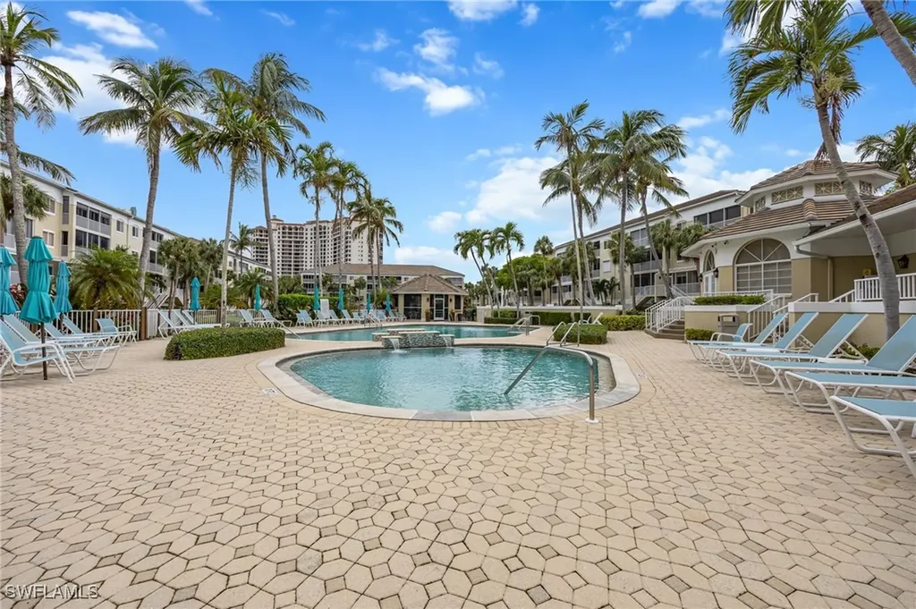 7686 Pebble Creek Circle Naples FL 34108