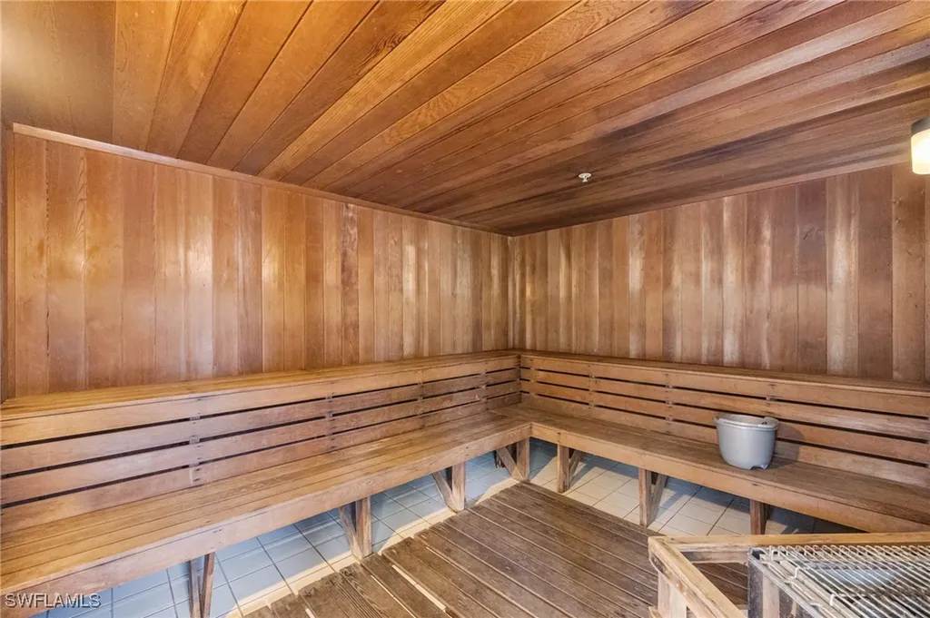 7686 Pebble Creek Circle Naples FL 34108