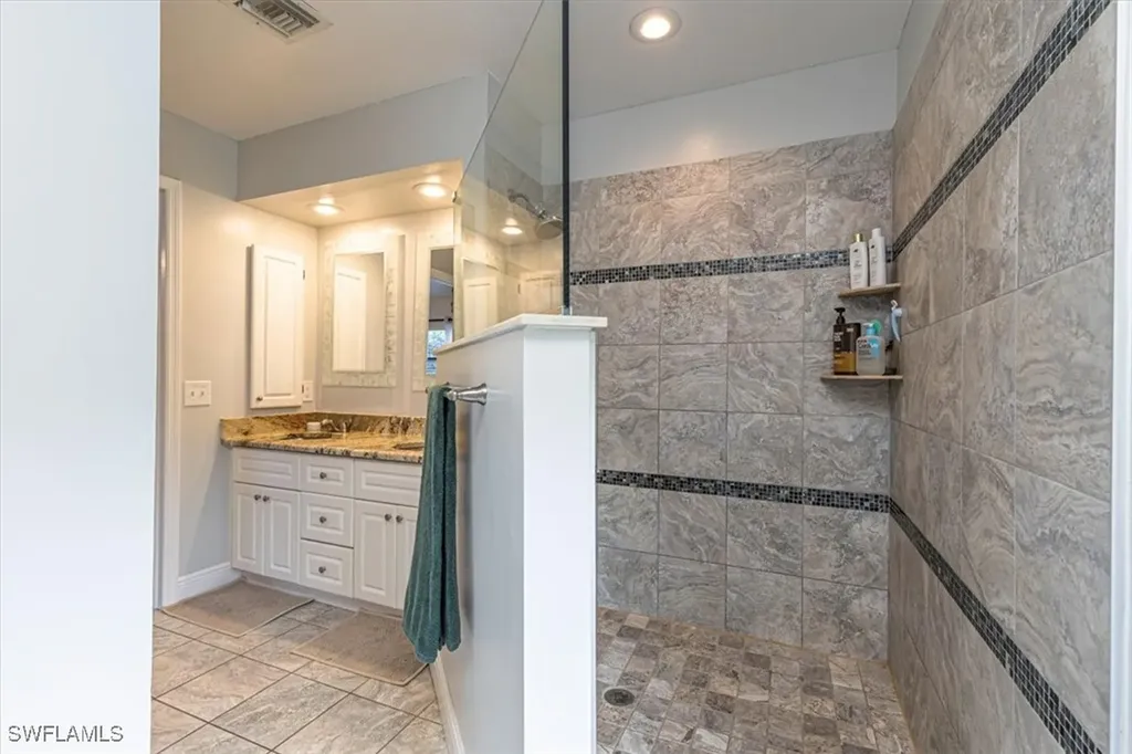 10590 Woodchuck Lane Bonita Springs FL 34135