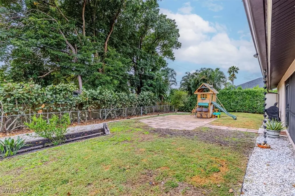 10590 Woodchuck Lane Bonita Springs FL 34135