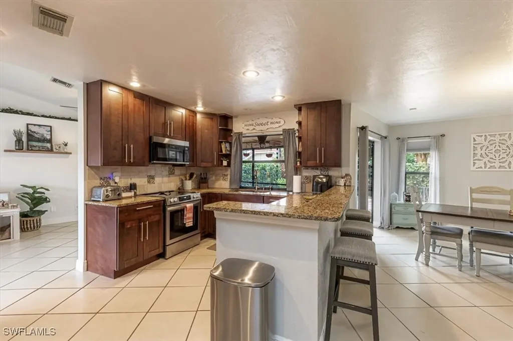 10590 Woodchuck Lane Bonita Springs FL 34135